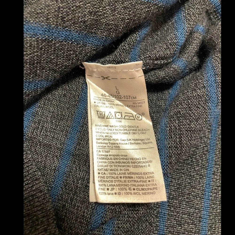 Banana Republic Baruffa Merino Wool Sweater Mens Large Grey Blue Striped V Neck